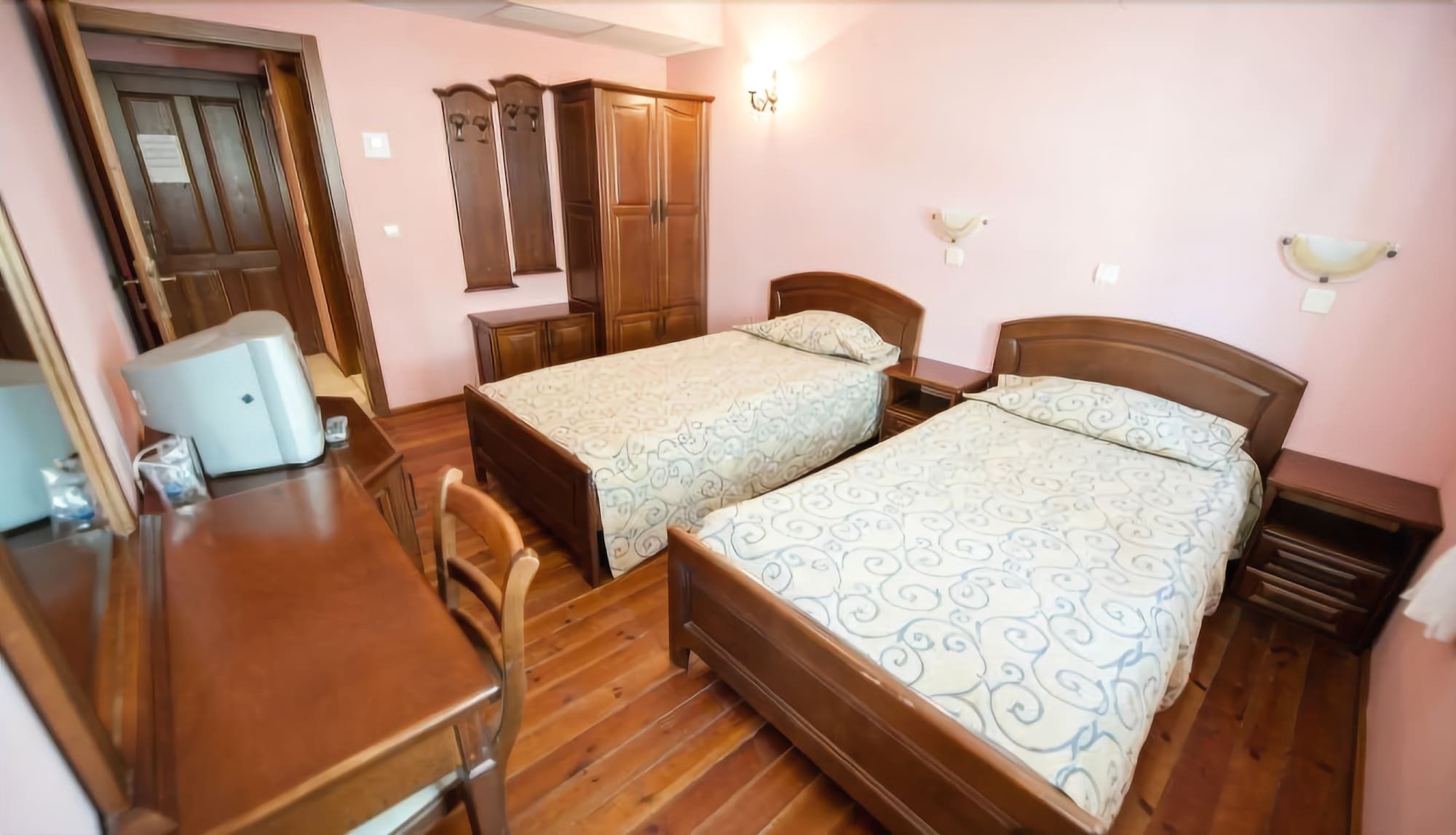 Hotel Izvora クラネヴォ エクステリア 写真